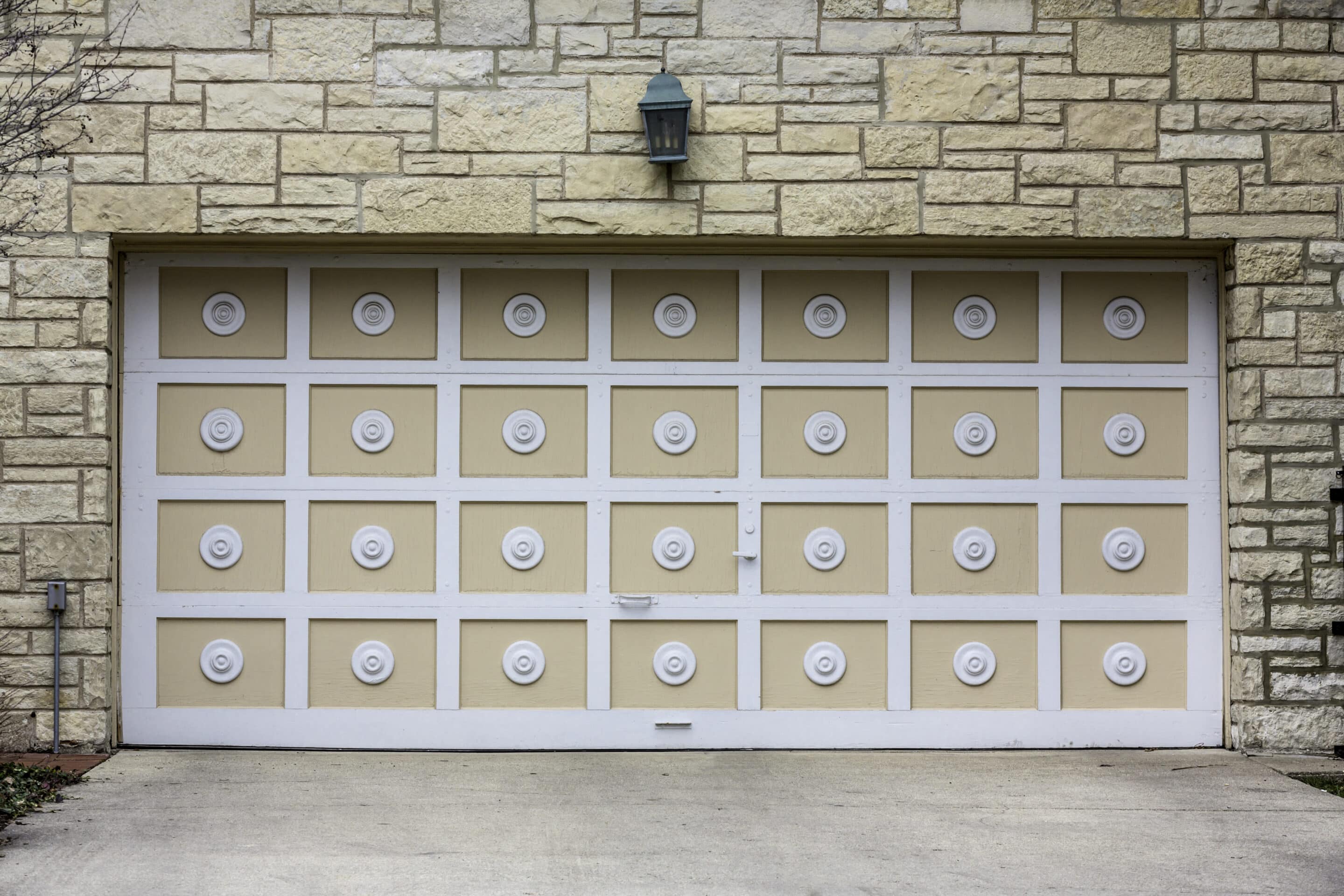 Professional Guide: What to Ask a Garage Door Installer Before Hiring 18 Garage Door